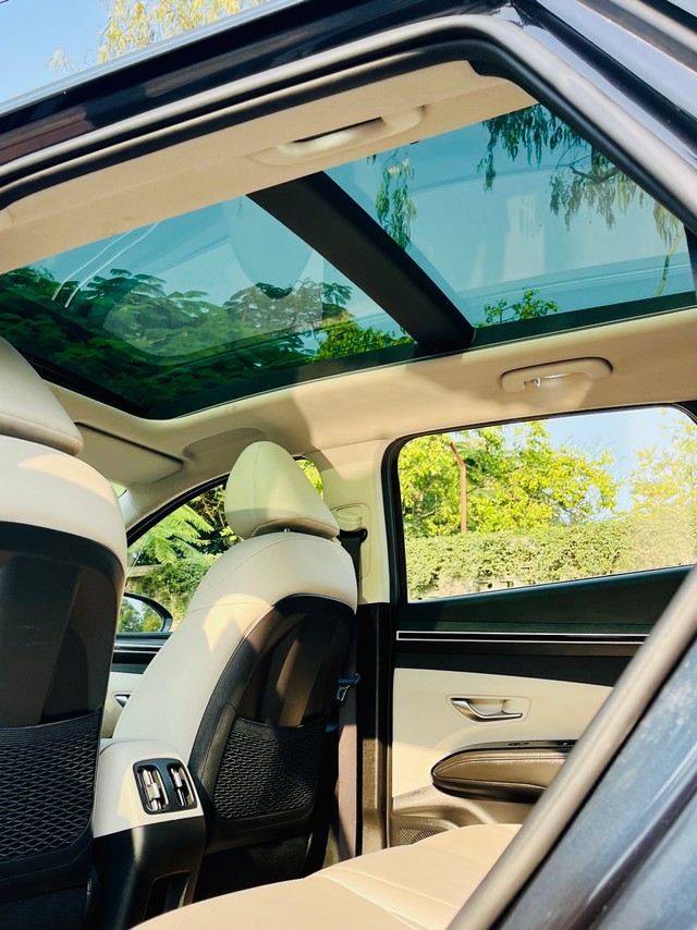 Second-hand 2022 Hyundai Tucson Signature Diesel AT BSVI for sale in Pune-7