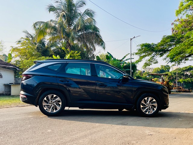 Second-hand 2022 Hyundai Tucson Signature Diesel AT BSVI for sale in Pune-9