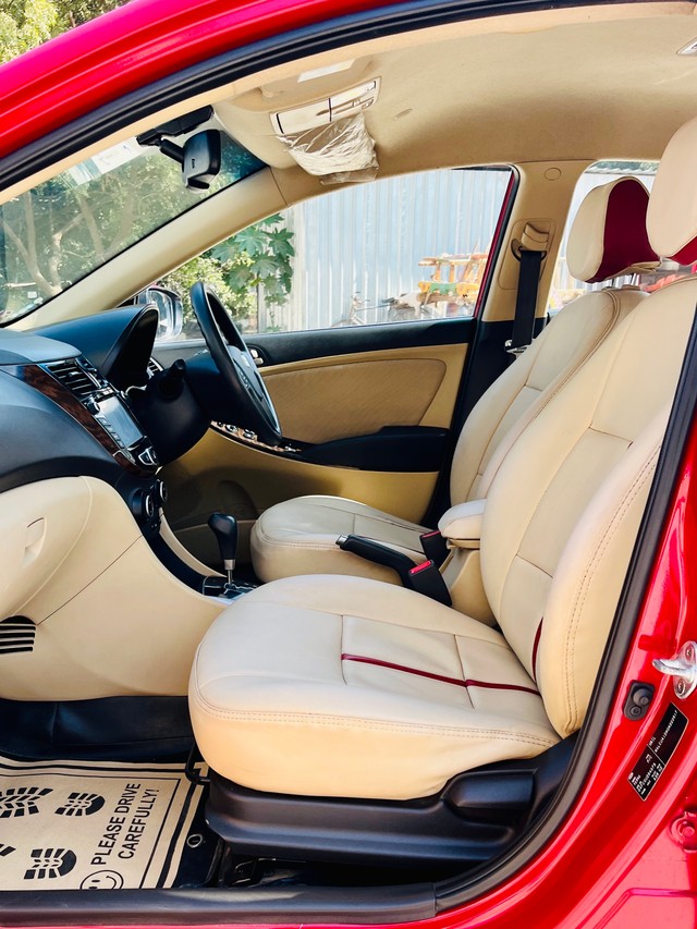 Second-hand 2016 Hyundai Verna 1.6 VTVT SX for sale in Pune-11