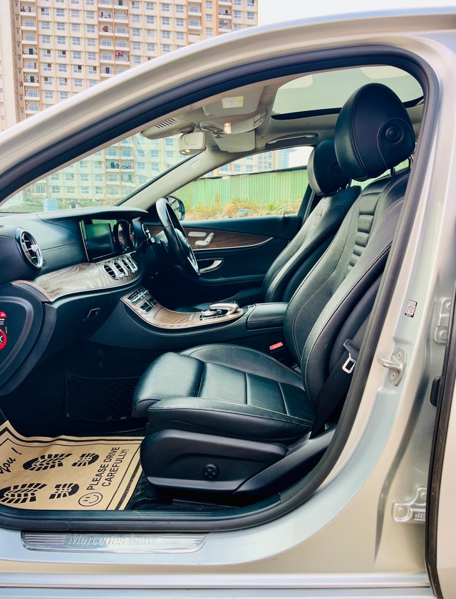 Second-hand 2019 Mercedes-Benz E-Class Exclusive E 220 d BSIV for sale in Pune-14