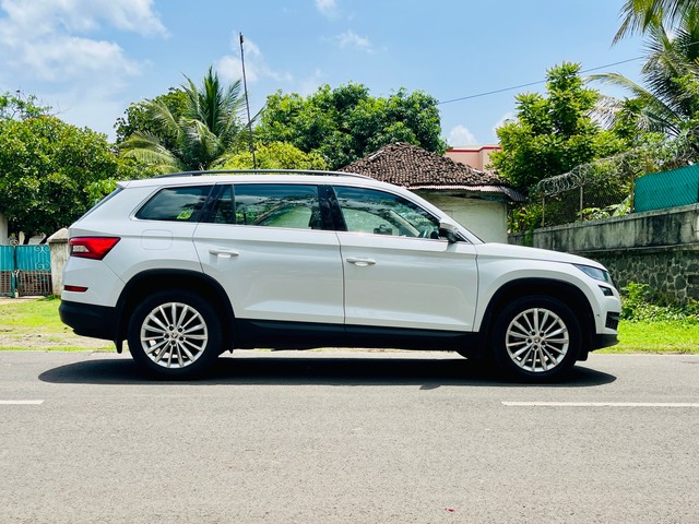 Second-hand 2019 Skoda Kodiaq 2.0 TDI Style for sale in Pune-14