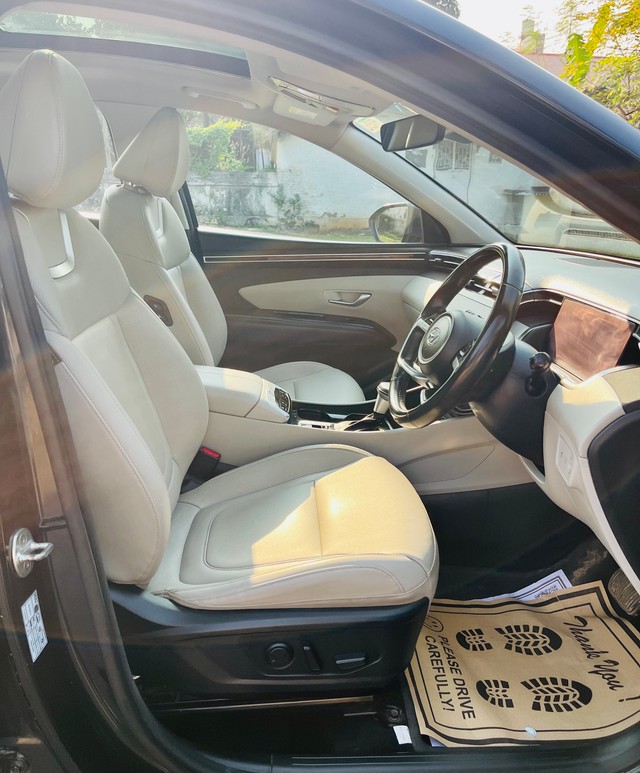 Second-hand 2022 Hyundai Tucson Signature Diesel AT BSVI for sale in Pune-19