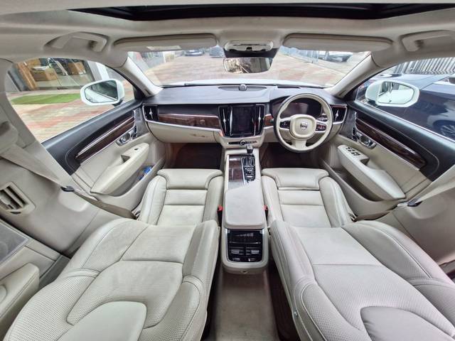 https://images10.gaadi.com/usedcar_image/06FD4B86-66E6-4058-B885-860E6DFA4218/original/1583d4a9-73ea-4e76-8311-77d501cf12b5.jpg?imwidth=6400