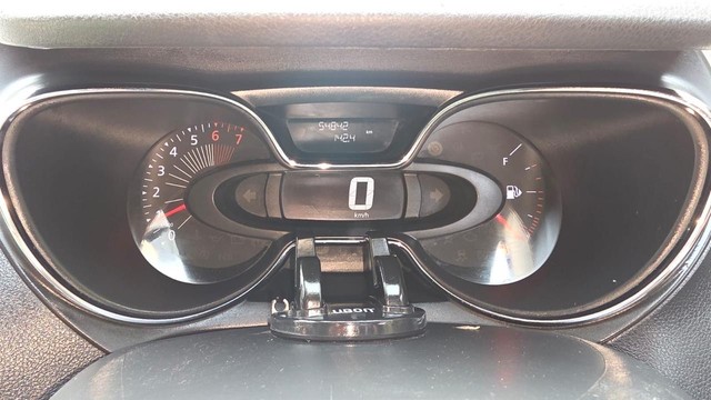 Second-hand 2018 Renault Captur 1.5 Petrol RXE for sale in Ghaziabad-15