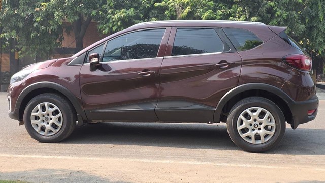 Second-hand 2018 Renault Captur 1.5 Petrol RXE for sale in Ghaziabad-3