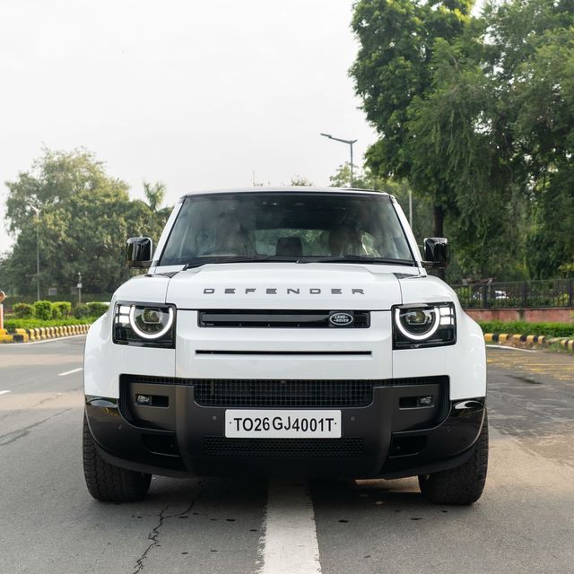Land Rover Defender 2.0 l Petrol 110 X-Dynamic HSE Second-hand 2026 Land Rover Defender 2.0 l Petrol 110 X-Dynamic HSE for sale in New Delhi