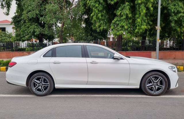 https://images10.gaadi.com/usedcar_image/0B1C55BE-F7E7-469D-AA39-A705A48EAB59/original/4a4d03c9-31b5-4a6c-9d6e-e32e03751c5b.jpg?imwidth=6401