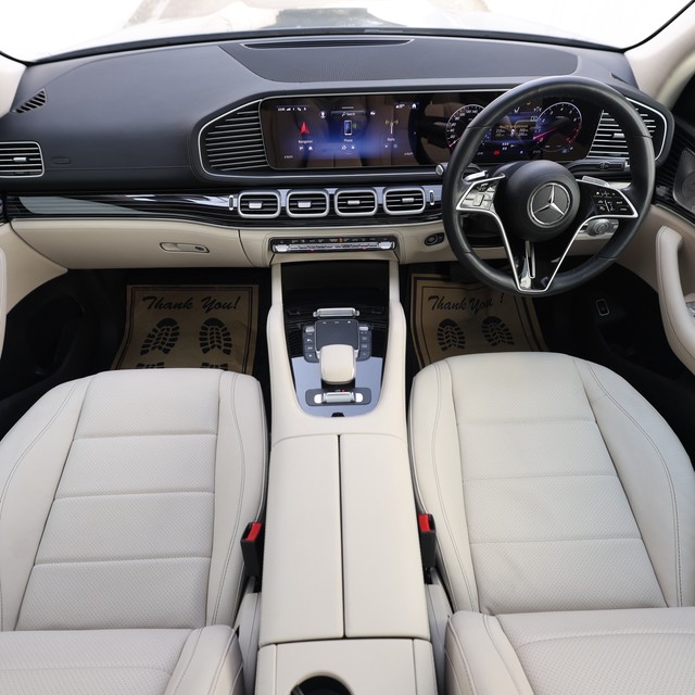 Second-hand 2024 Mercedes-Benz GLS 450 4matic for sale in New Delhi-6