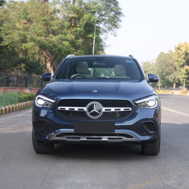 Second-hand 2022 Mercedes-Benz GLA 200 BSVI for sale in New Delhi-2