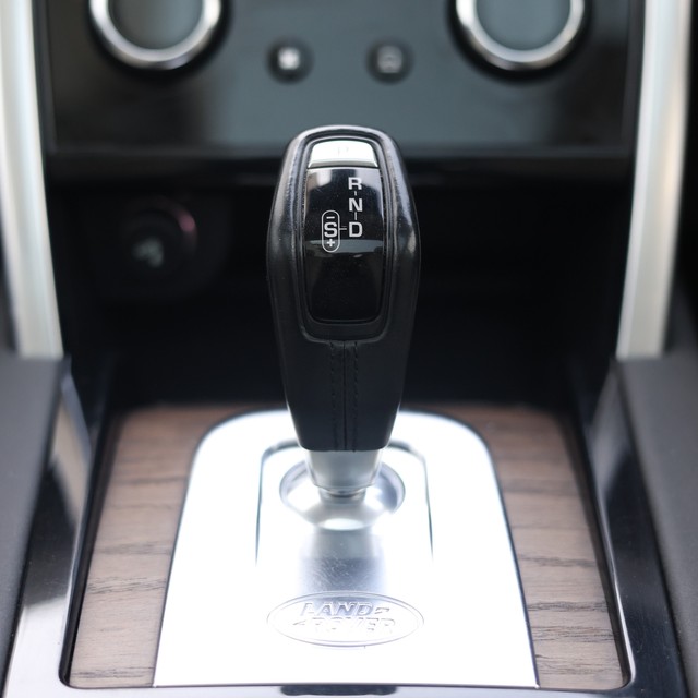 Second-hand 2019 Land Rover Discovery Sport Petrol SE 7S for sale in New Delhi-11