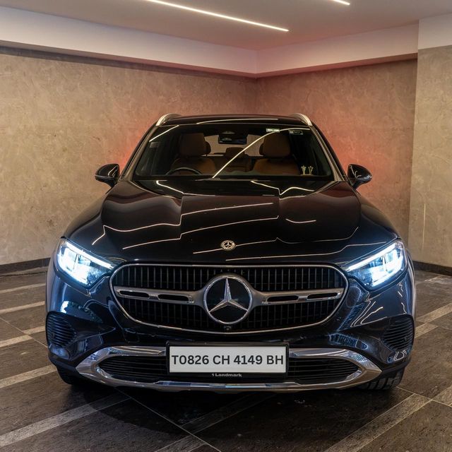 Mercedes-Benz GLC 300 Second-hand 2024 Mercedes-Benz GLC 300 for sale in New Delhi