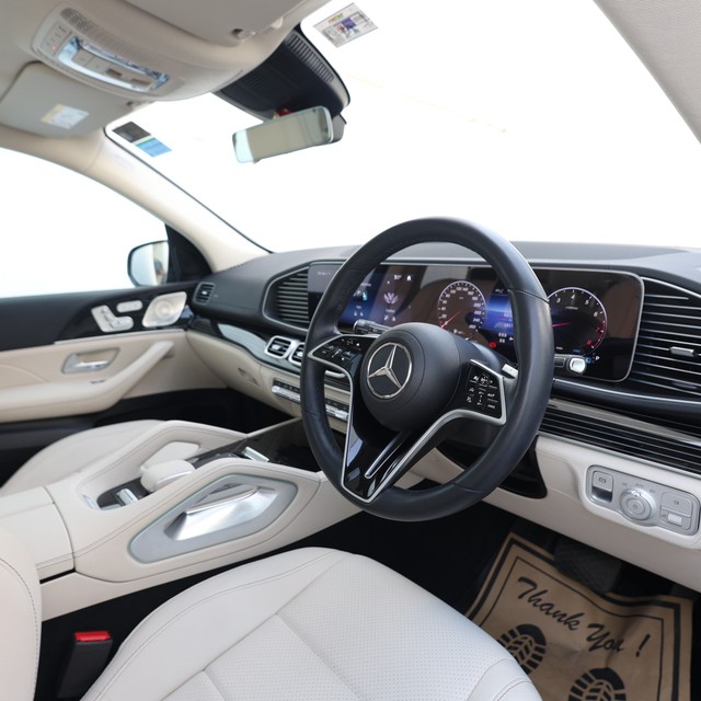Second-hand 2024 Mercedes-Benz GLS 450 4matic for sale in New Delhi-5