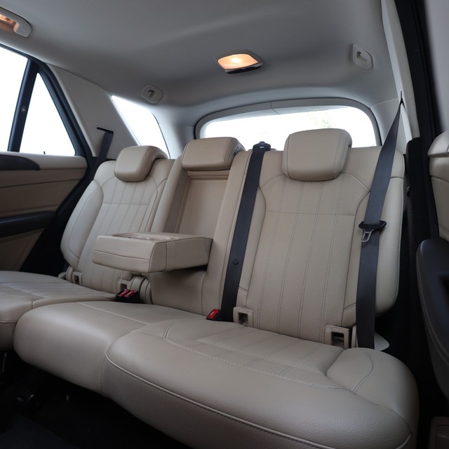 Second-hand 2017 Mercedes-Benz GLE 400 4MATIC for sale in New Delhi-8