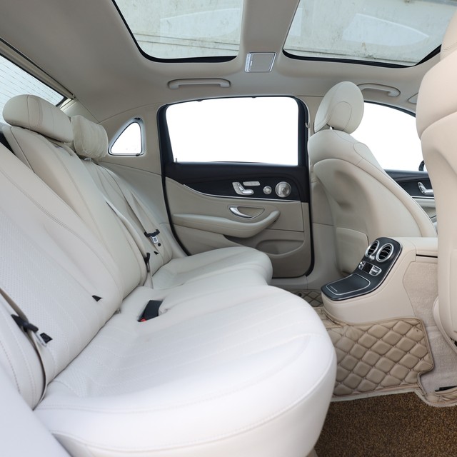 Second-hand 2021 Mercedes-Benz E-Class Exclusive E 200 for sale in New Delhi-9