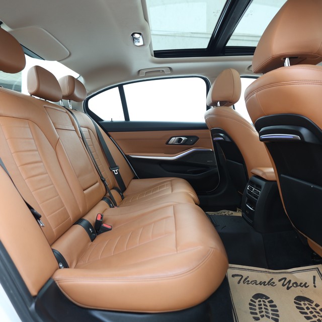 Second-hand 2022 BMW 3 Series Long Wheelbase 330 Li Luxury Line for sale in New Delhi-8