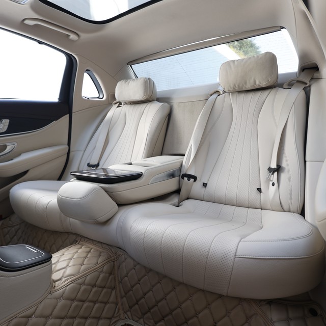 Second-hand 2021 Mercedes-Benz E-Class Exclusive E 200 for sale in New Delhi-5