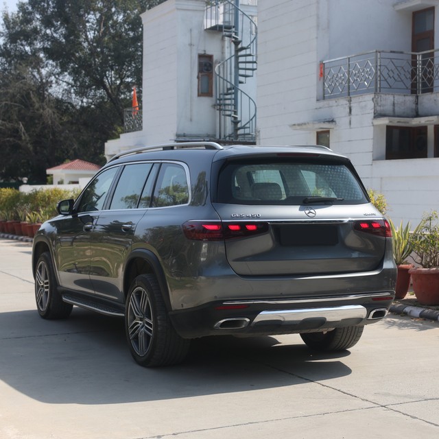 Second-hand 2024 Mercedes-Benz GLS 450 4matic for sale in New Delhi-3