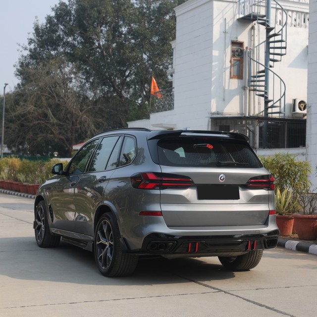 Second-hand 2024 BMW X5 xDrive40i M Sport for sale in New Delhi-5