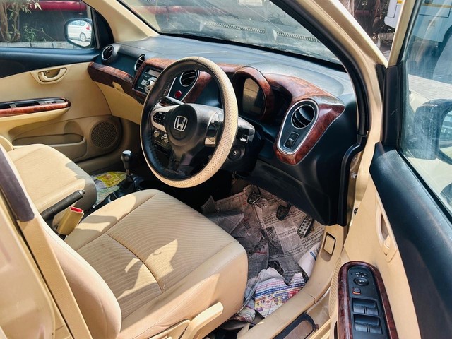 Second-hand 2014 Honda Mobilio V i-DTEC for sale in Ahmedabad-9