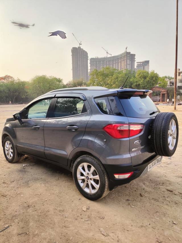 https://images10.gaadi.com/usedcar_image/115CC6D3-FFAE-485E-9701-1716A5A712A2/original/4cdb06ff-bc11-422c-8adf-669fd39f97d5.jpg?imwidth=6402
