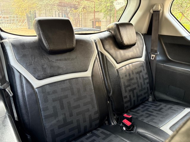 Second-hand 2024 Maruti Suzuki XL6 Zeta CNG for sale in Thane-12