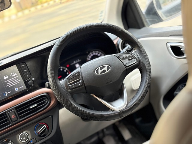 Second-hand 2023 Hyundai Aura SX CNG for sale in Thane-10