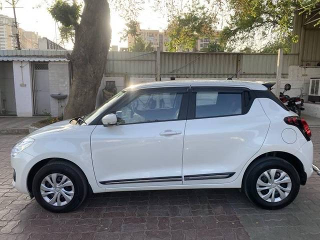 https://images10.gaadi.com/usedcar_image/1A8FD64E-6106-4A53-86C0-1EDBFB7A42A3/original/20762260-bc5a-4ab8-bd18-c15d7a2427bc.jpg?imwidth=6402