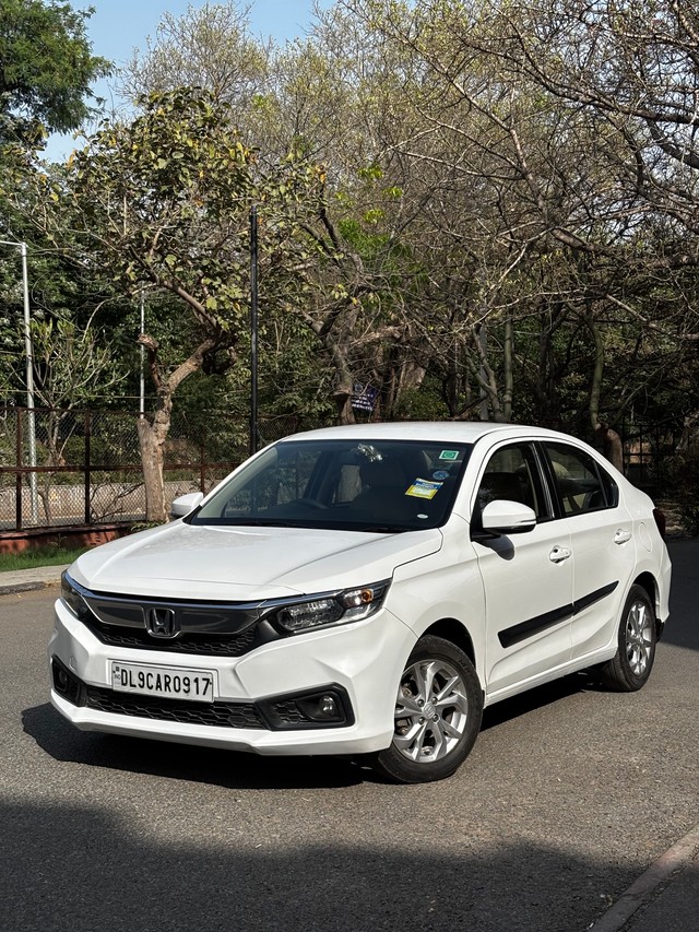 Second-hand 2018 Honda Amaze V CVT Petrol BSIV for sale in New Delhi-2