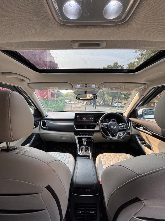 Second-hand 2020 Kia Seltos HTX IVT G for sale in New Delhi-6