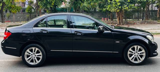 https://images10.gaadi.com/usedcar_image/26F93E5F-7778-46A6-93D8-5C96690E2527/original/c39505e0-03f7-4338-9c4f-aa53795f558c.jpg?imwidth=6401