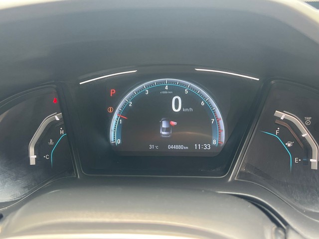 Second-hand 2019 Honda Civic VX for sale in Kolkata-11