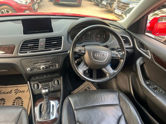 Second-hand 2018 Audi Q3 30 TFSI Premium FWD for sale in Kolkata-7