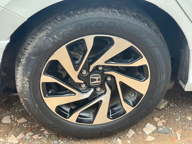 Second-hand 2019 Honda Civic VX for sale in Kolkata-5