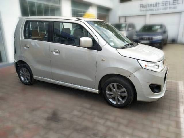 https://images10.gaadi.com/usedcar_image/2854940/original/replace_img_60c8b4ae19afc_1623766190.png?imwidth=6400