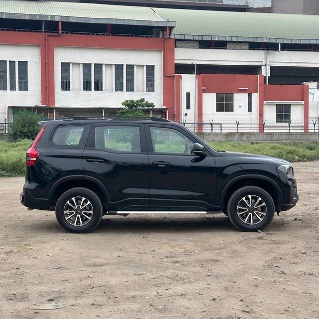 https://images10.gaadi.com/usedcar_image/2AC3C9B1-9CCE-4D48-A2A3-E72A95B27A43/original/00ad105c-ebf1-4683-ac00-34ad67627ade.jpg?imwidth=6401