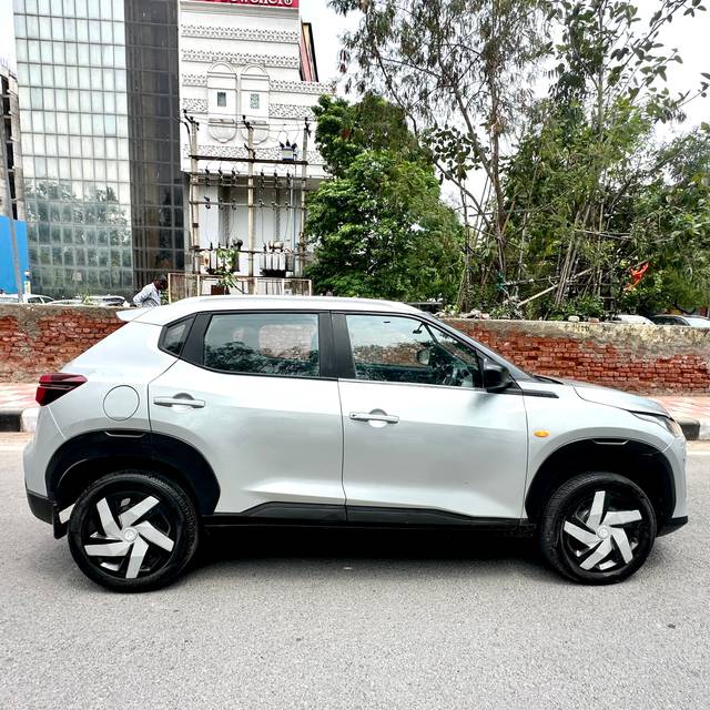 https://images10.gaadi.com/usedcar_image/2AC3C9B1-9CCE-4D48-A2A3-E72A95B27A43/original/1807082e-f297-4b3b-97b9-9d1ad0f3059f.jpg?imwidth=6401