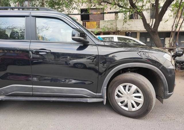 https://images10.gaadi.com/usedcar_image/2AC3C9B1-9CCE-4D48-A2A3-E72A95B27A43/original/31911a89-3df4-4cea-8466-0997a5dbad13.jpg?imwidth=6401