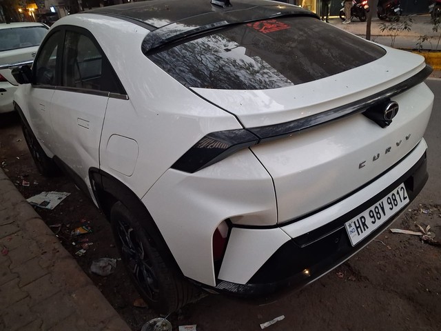 Second-hand 2025 Tata Curvv Accomplished S Hyperion DCA for sale in New Delhi-1