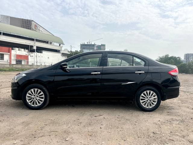 https://images10.gaadi.com/usedcar_image/2AC3C9B1-9CCE-4D48-A2A3-E72A95B27A43/original/7ecb1782-292b-4460-a47e-3ea7efc6ca33.jpg?imwidth=6402