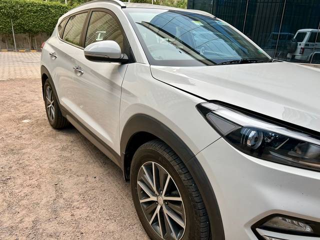 https://images10.gaadi.com/usedcar_image/2AC3C9B1-9CCE-4D48-A2A3-E72A95B27A43/original/a61b594a-a95c-4b9d-8865-a22f9be6c575.jpg?imwidth=6401