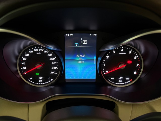 Second-hand 2020 Mercedes-Benz GLC 200 for sale in Mumbai-8