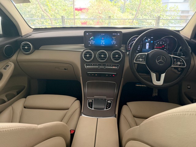 Second-hand 2020 Mercedes-Benz GLC 200 for sale in Mumbai-10