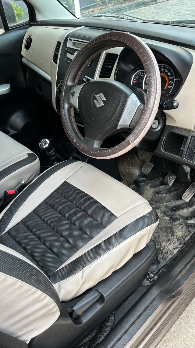 Second-hand 2014 Maruti Wagon R VXI BS IV for sale in Indore-9