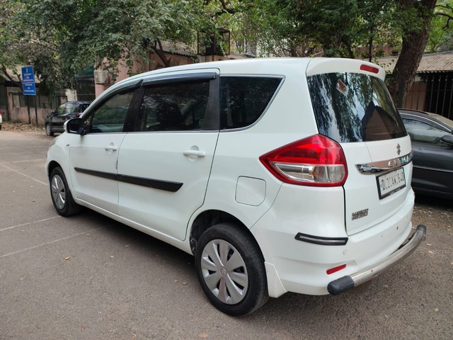 Maruti Suzuki Ertiga VXI CNG Second-hand 2017 Maruti Suzuki Ertiga VXI CNG for sale in New Delhi-3