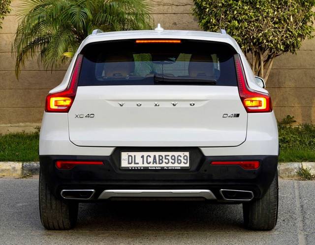 https://images10.gaadi.com/usedcar_image/3176281/original/img3176281__zz1_crop_img_654f6d9f86019_1699704223.JPG?imwidth=6401