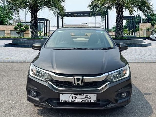 Second-hand 2019 Honda City i-VTEC V for sale in New Delhi