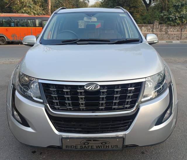 https://images10.gaadi.com/usedcar_image/3263789/original/794c04bacd2f68e32b0dea7f44c476e9.jpg?imwidth=6402