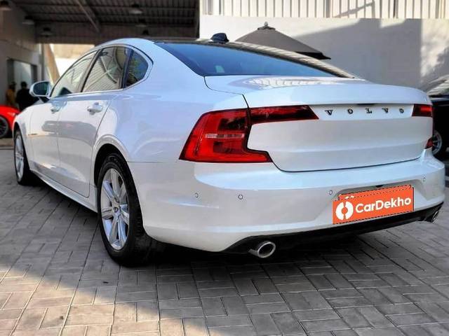 https://images10.gaadi.com/usedcar_image/3340146/original/zz1_crop_img_6486e916cc842_1686563094.jpeg?imwidth=6402