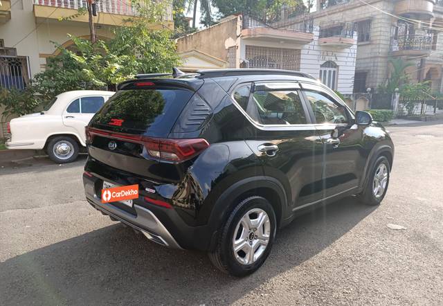 https://images10.gaadi.com/usedcar_image/3356985/original/usedcar_img20220907155916_2690898_1682682645_2d493249-bde9-4ef6-8790-f85c5dc0e1c0.jpg?imwidth=6401