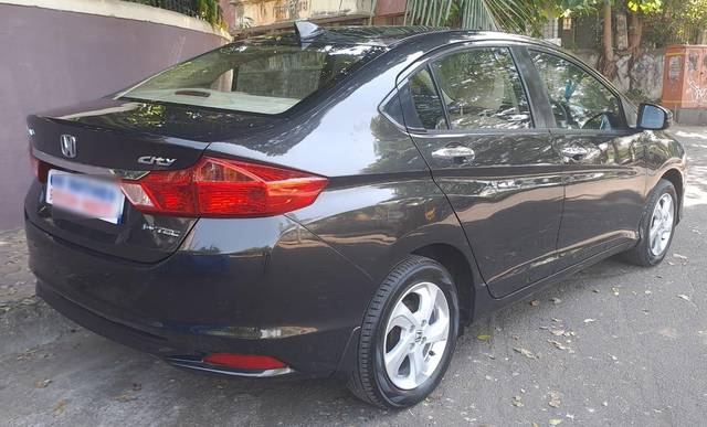 https://images10.gaadi.com/usedcar_image/3362085/original/z_blur_img_643e67618dc4a_1681811297_b2adb068-a846-4425-8095-45f8f33bbd2e.jpg?imwidth=6402